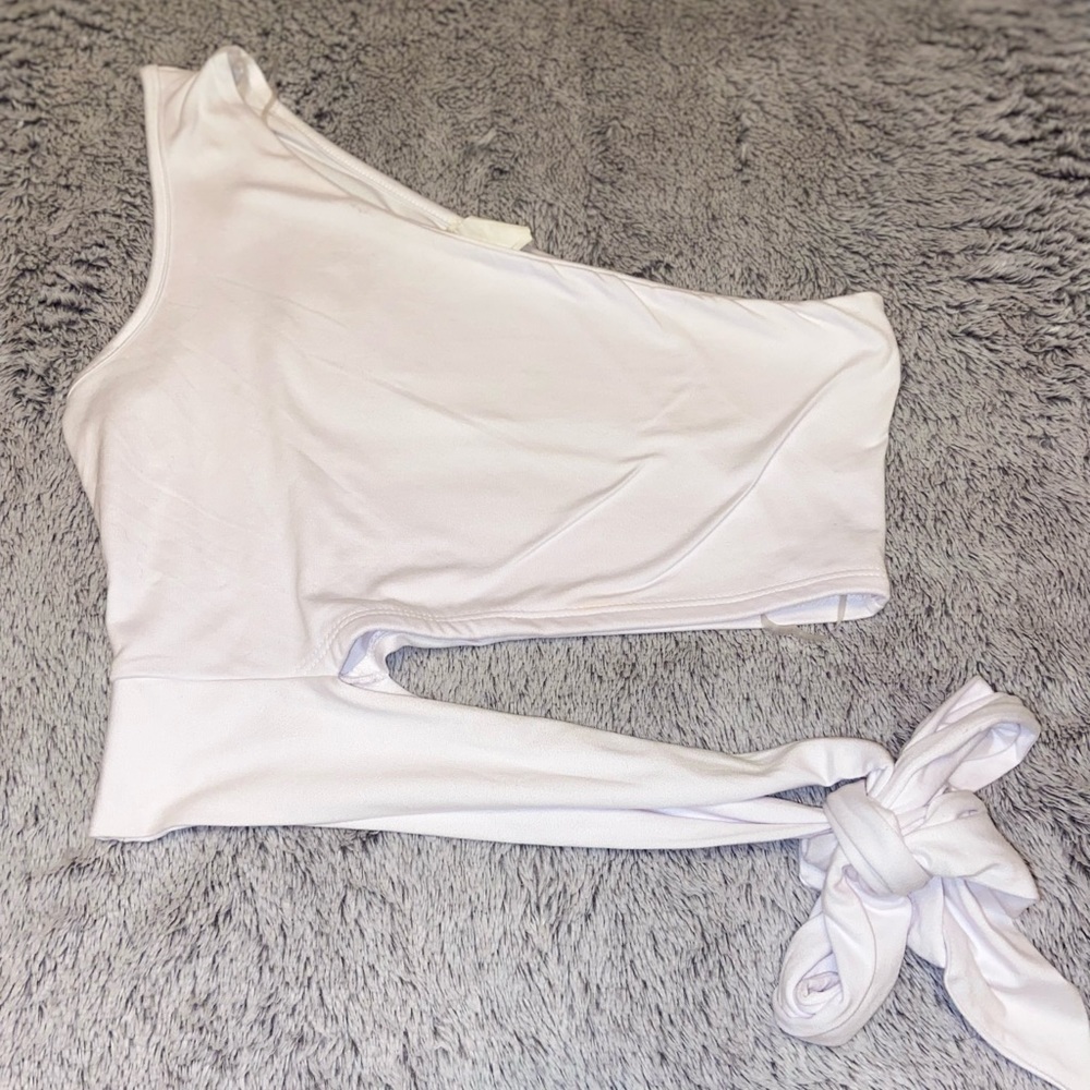 One Sleeve Shirt